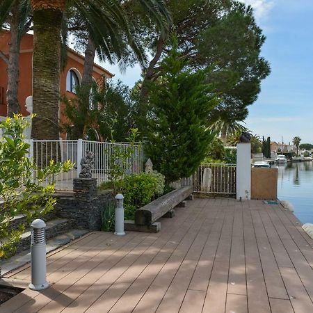 Villa Requesens On Canal Empuriabrava Exterior foto
